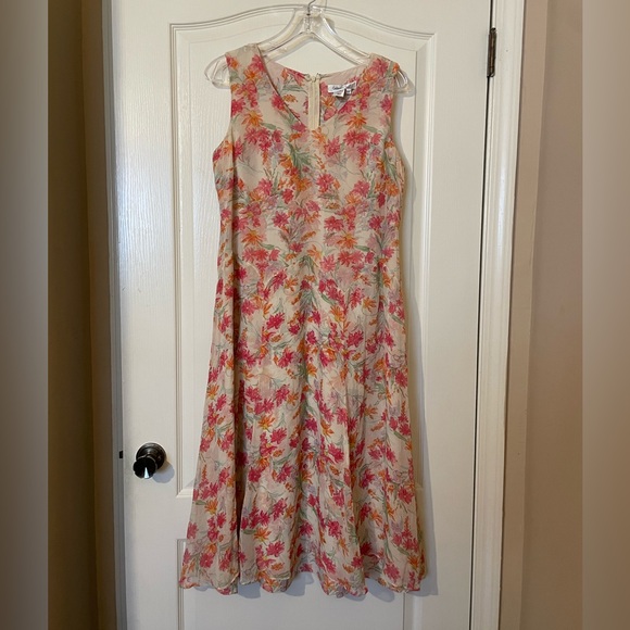 COLDWATER CREEK Dress Size 14P Soft Floral Silk Chiffon Feminine Romantic Spring - Picture 8 of 9